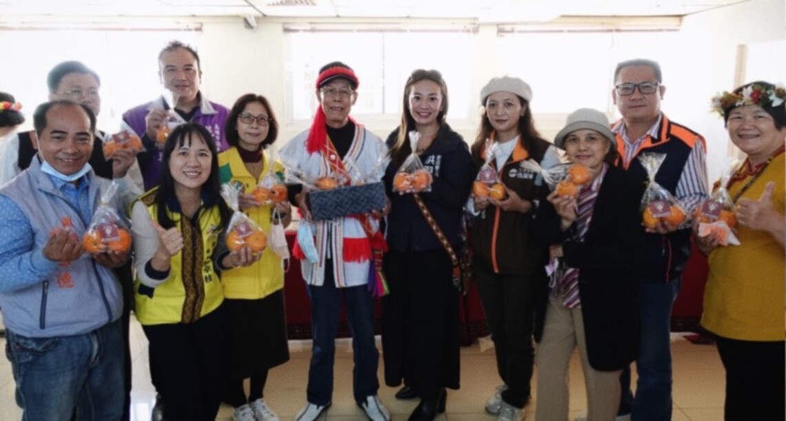 好「橘」利的38婦女節! 高雄原民長者穿族服唱歌 為文健站喜慶揭牌