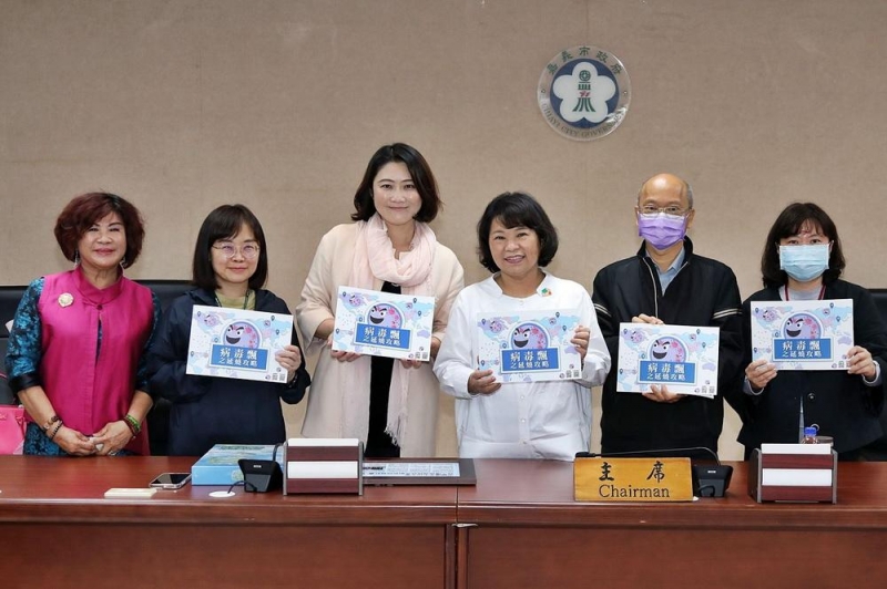 黃敏惠市長表揚嘉義女兒中山大學氣膠科學主任王家蓁