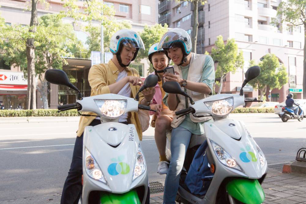 WeMo Scooter騎車真的只要1元! 每天名額333 週三再加倍 48 WeMo Scooter期望讓更多用戶體驗共享機車服務,提供最安心划算又環保的方式,提供民眾更 1