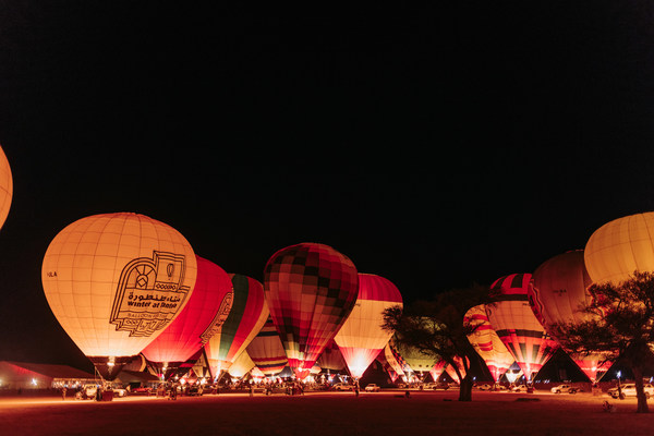 AlUla Moments in association with SAHAB (Saudi Arabian Ballooning Federation) breaks the Guinness World Records™ title for the World’s Largest Hot Air Balloon Glow Show on 1st of March 2022 AlUla Moments in association with SAHAB (Saudi Arabian Ballooning Federation) breaks the Guinness World Records™ title for the World’s Largest Hot Air Balloon Glow Show on 1st of March 2022
