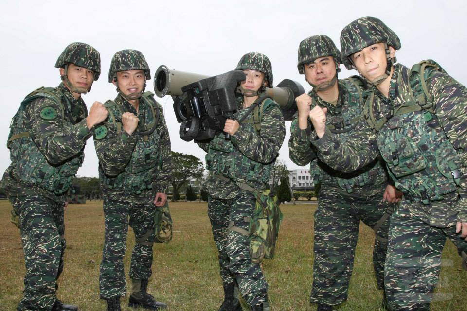 【抗俄利器3-1】標槍飛彈著名「攻頂」模式 令俄國戰車聞之喪膽 84 1479097 629423707120951 216136219 n
