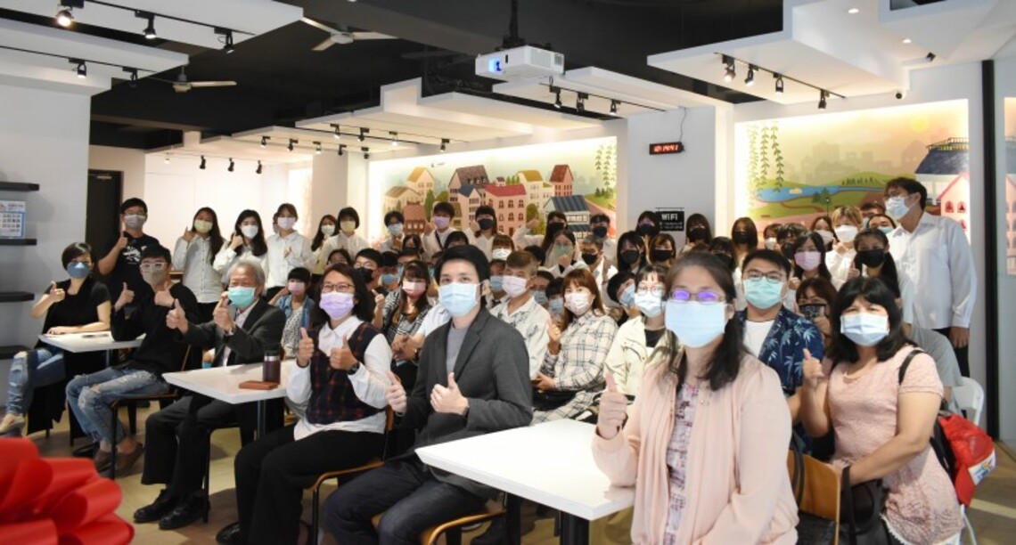 點的啟航序曲 編織人生面線 南華大學視設系第十六屆畢業展「啟始點」開跑