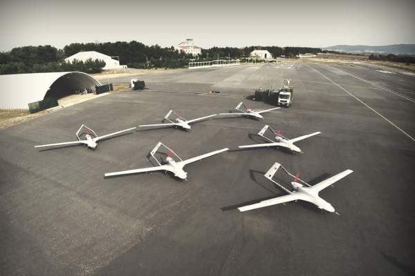 【俄烏UAV之戰3-2】土耳其無人機TB-2頻建功 讓俄裝甲車抱頭鼠竄 71 FNcAfyAVUAI Qm