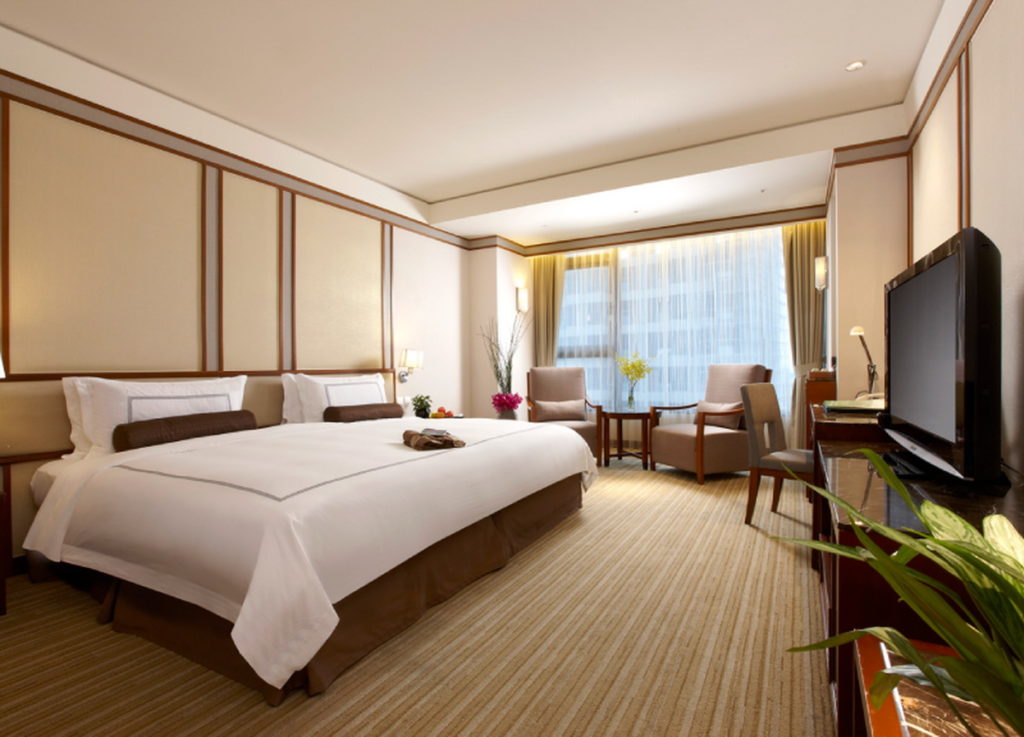 礁溪長榮雙人一泊二食下殺45折