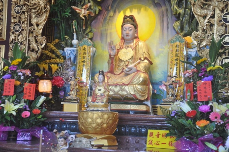 馬公大關口觀音寺舉辦觀世音佛祖聖誕團拜