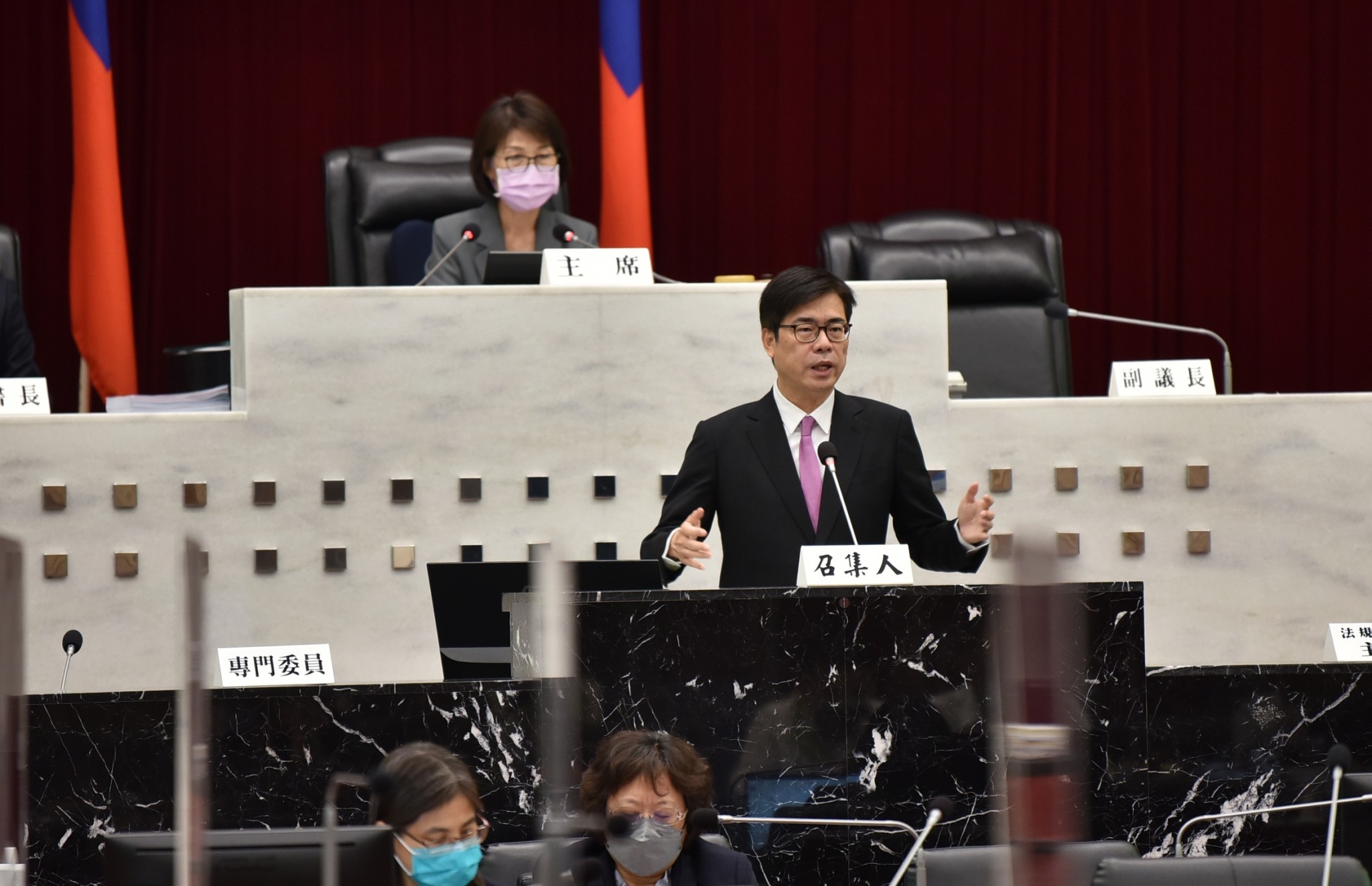 陳其邁施政報告 府財政穩健推進 招商引資大躍進