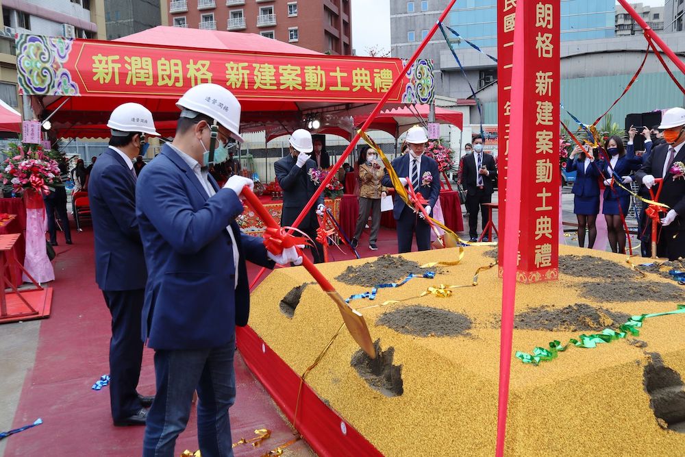 北市核心新建案登場 新潤建設年度重點個案開工動土 58 「新潤朗格」開工動土盛典。