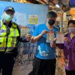 ▲台中市警局除強力執行取締酒後駕車外,也積極至小吃部、KTV 等飲酒場所宣導「酒後代駕、安全回家」 (圖/台中市警察局 提供)