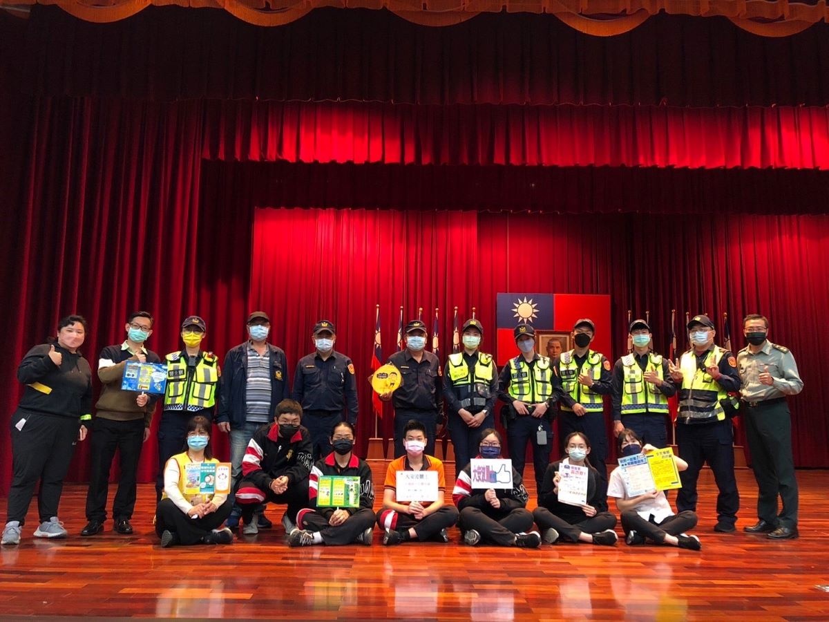 大安波麗士交通安全深入校園