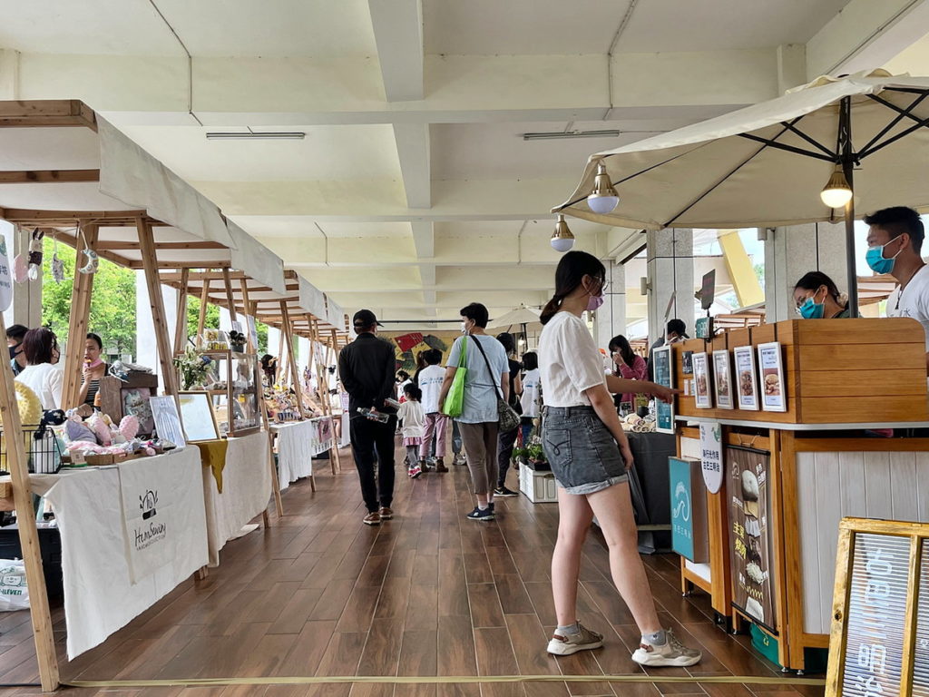 異域童話元氣抵嘉市集