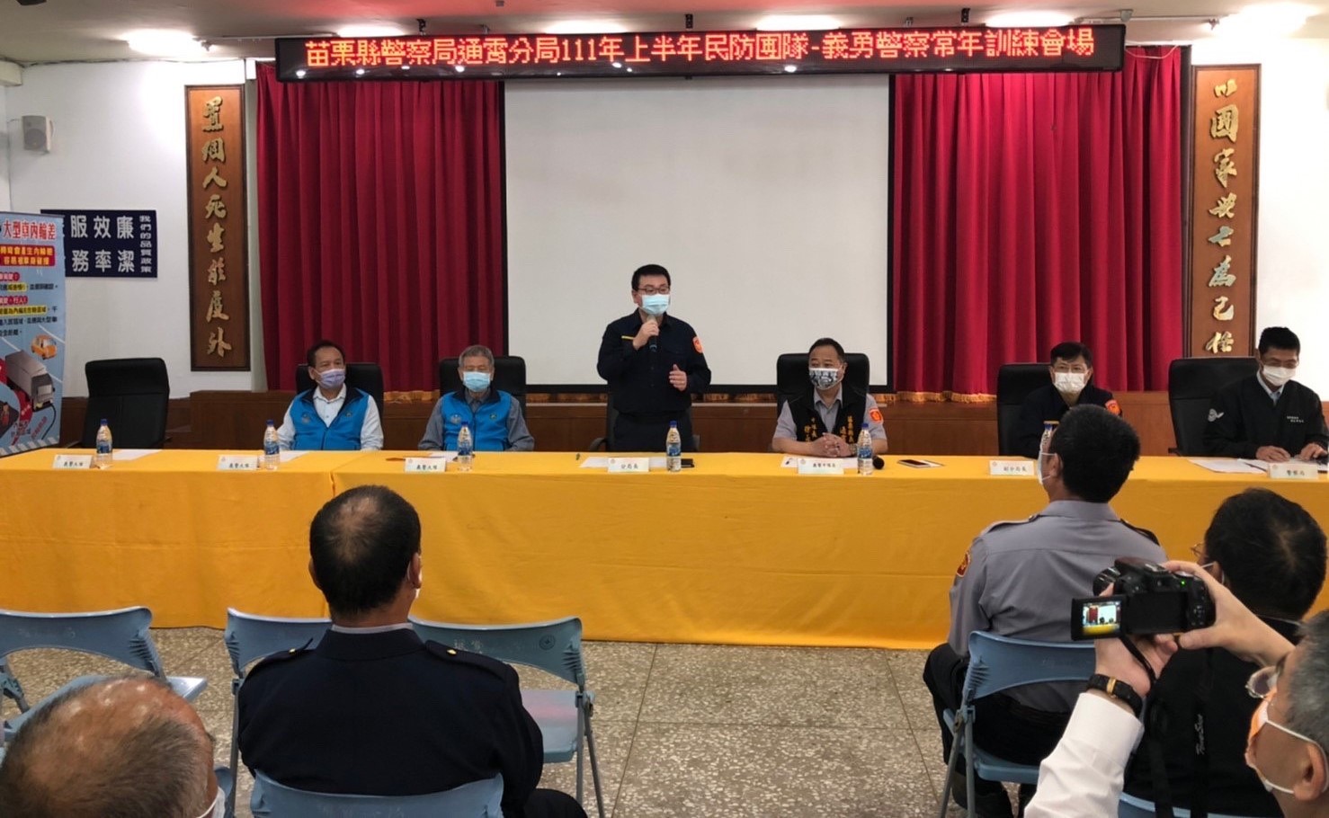 ▲通霄警分局長陳文彬表示「警力有限 民力無窮」,感謝所有隊員犧牲休息時間,換來民眾的安全生活環境 (圖/苗栗縣警察局 提供)