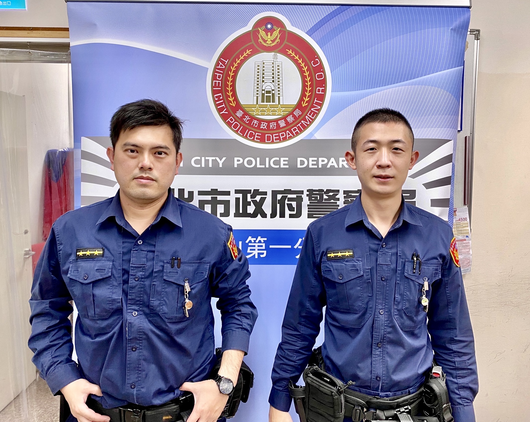 圖片說明:木新派出所員警逮到狡猾竊盜犯。(記者趙靜姸翻攝)