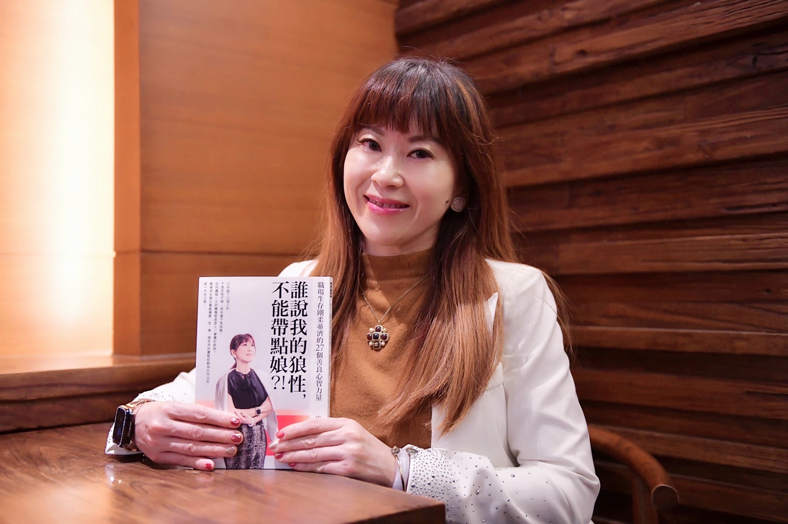 【有影】職場俠女唐玉書新書發表 曝20年逾22工作職涯生存法則 60 S 25215560
