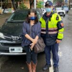 ▲周女發現愛車不見急報警,員警調閱監視系統後,研判是記錯停車位,最終沿著車輛行經路線找到周女愛車 (圖/台中市警察局 提供)