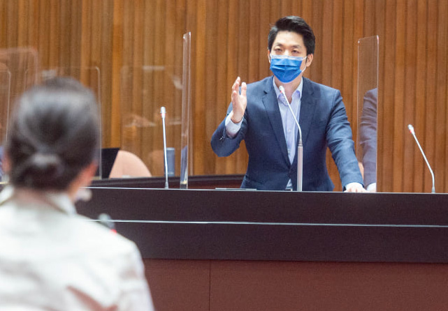 立委蔣萬安認為民進黨藉由修憲案綁大選,促使投票率提高增加過關率