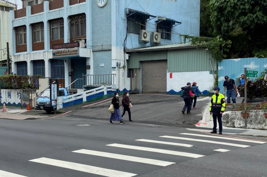 清明假期掃墓及國道交管 林口警加強交通疏導