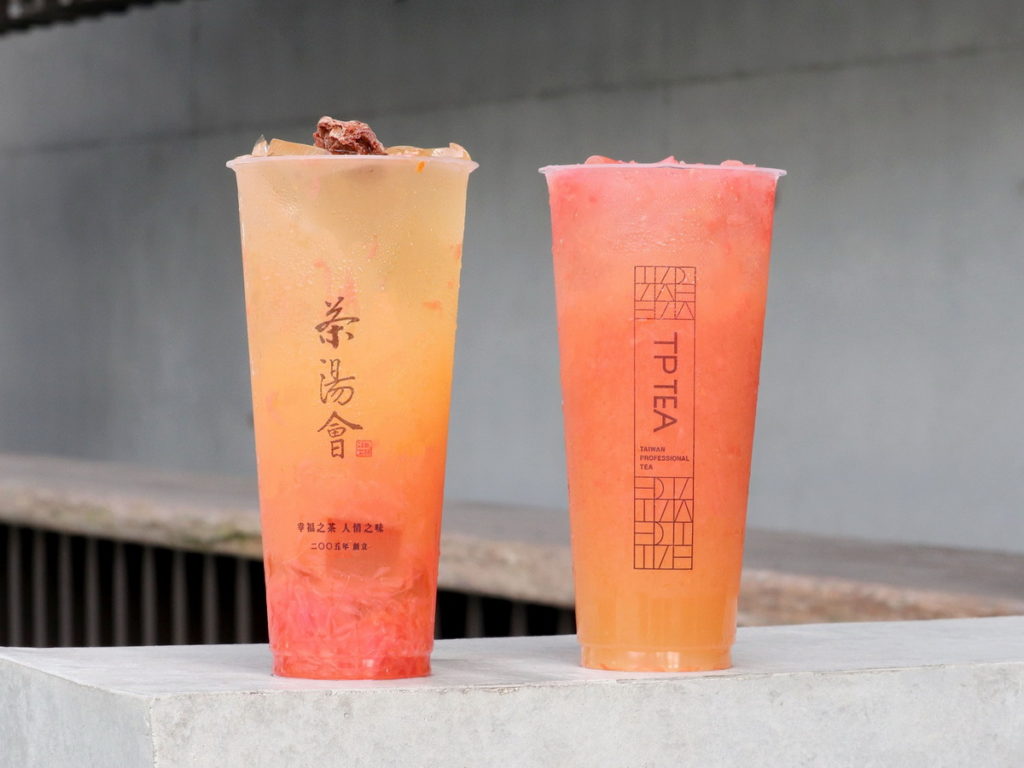 茶湯會推出職人系「紅柚添香」葡萄柚系列新品,包括葡萄柚綠茶與葡萄柚甘梅愛玉綠茶