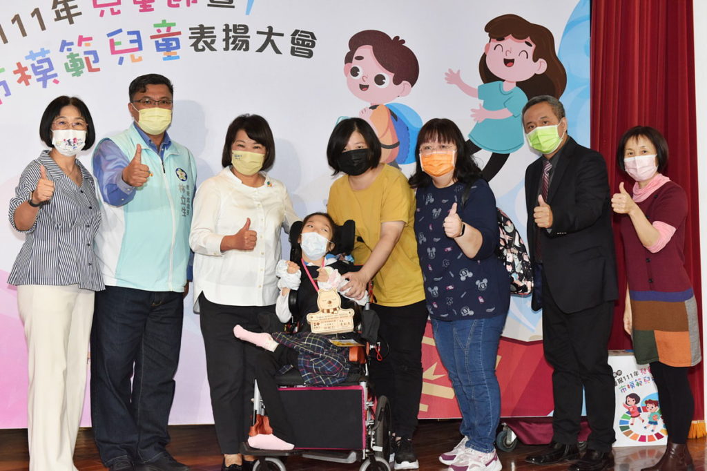 市長與林姵杉同學