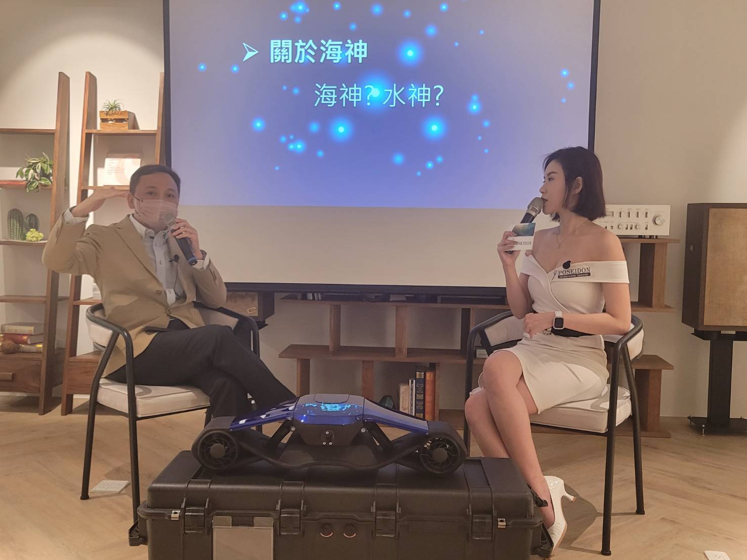 圖片說明:創辦人黃鼎生(圖左)表示,此次發表會為海神正式營運的分水嶺。(記者徐煜勝攝)