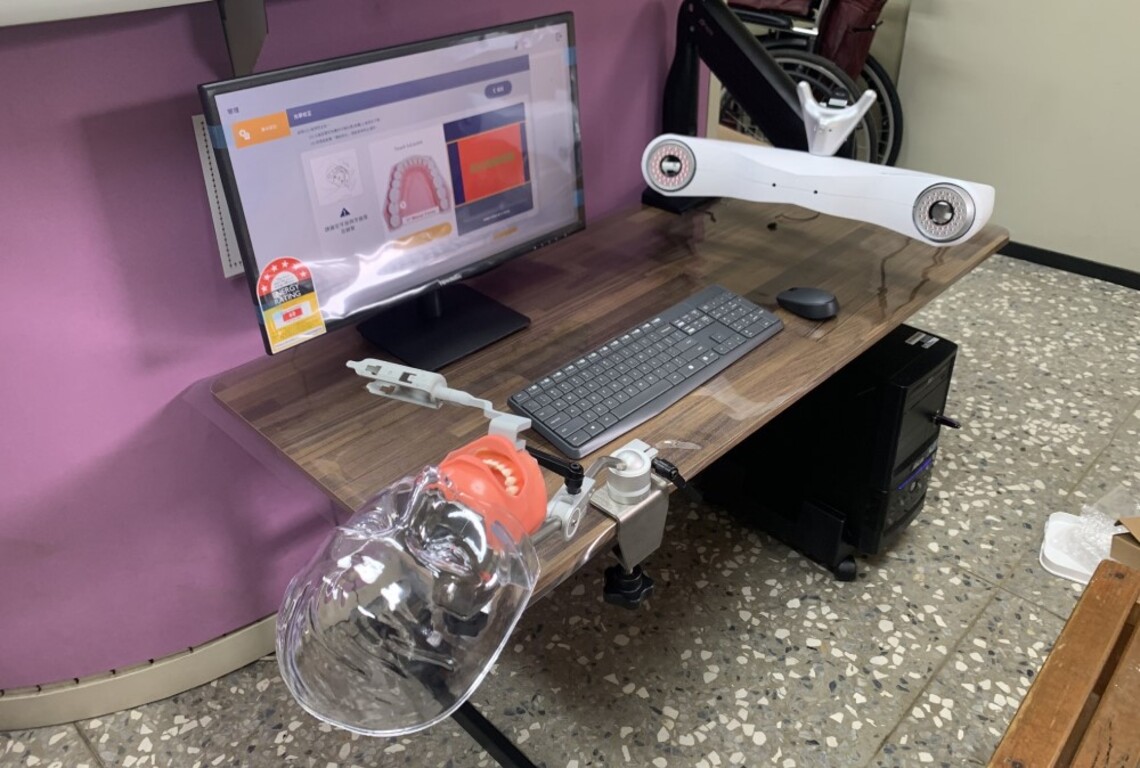 移動式AR刷牙機入校 指導學童正確刷牙