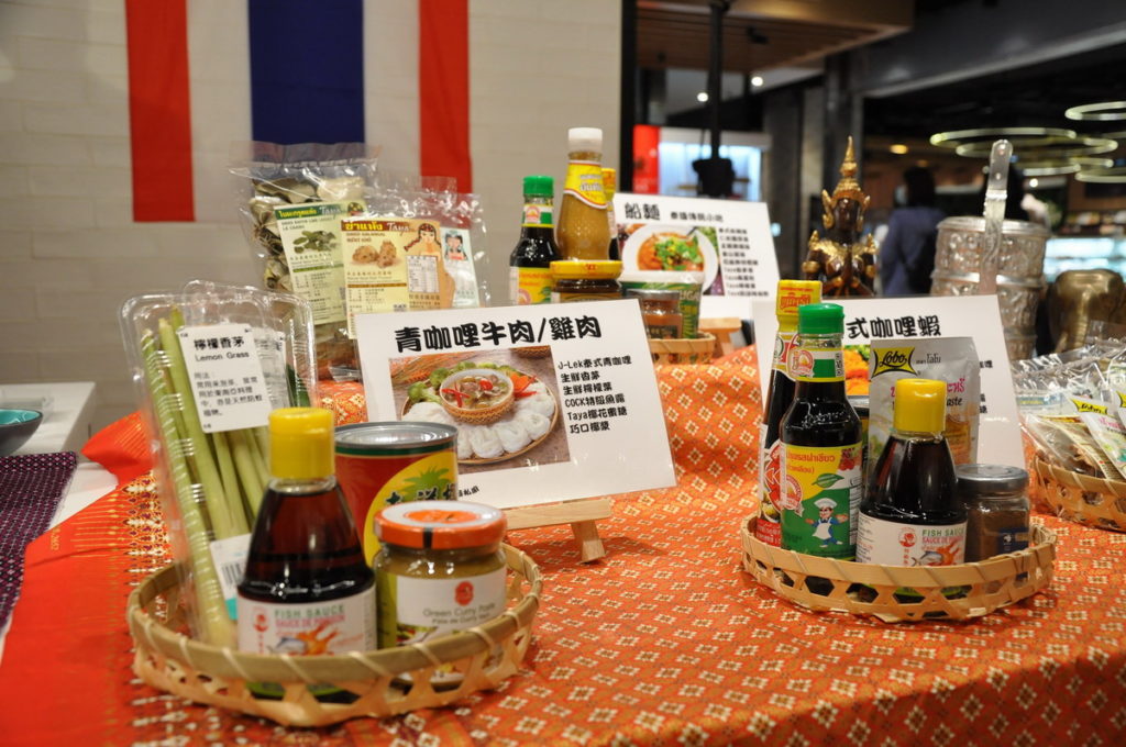 學做泰國菜盛行,今年加強開發宅在家的料理組,一道菜「一料理一組合」大受歡迎