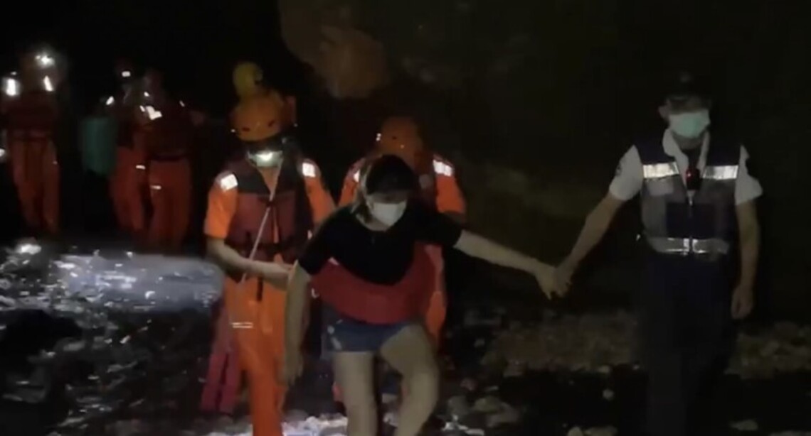 科大學生受困 海巡警消即刻救援