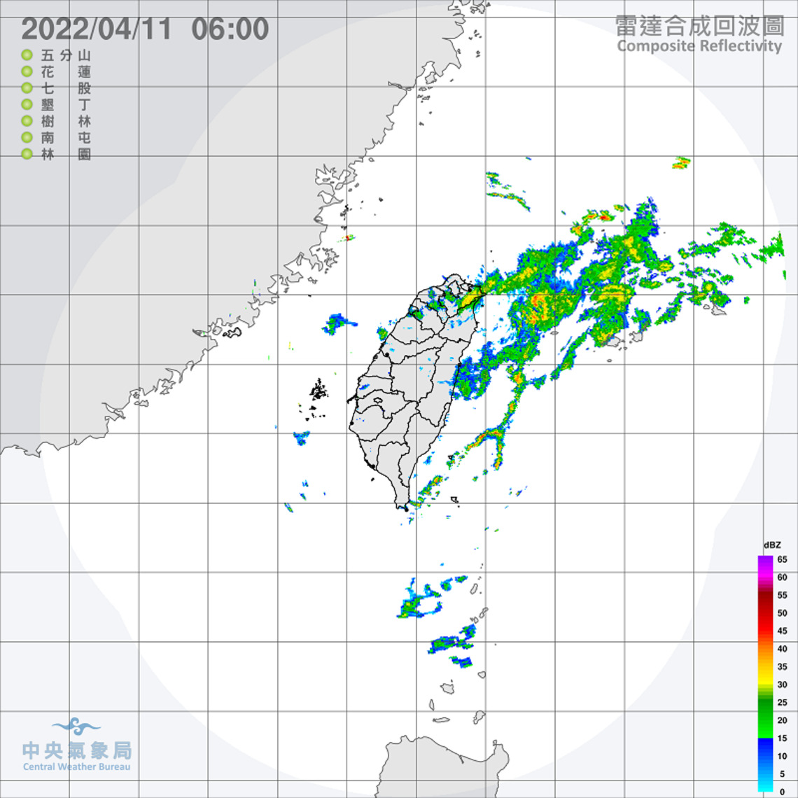 東半部局部短暫陣雨 午後大臺北及山區零星降雨 白天溫暖微熱夜間微涼
