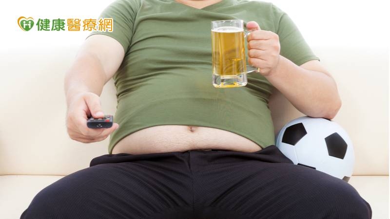 豪飲前該吃什麼墊胃? 這「2樣東西」有幫助