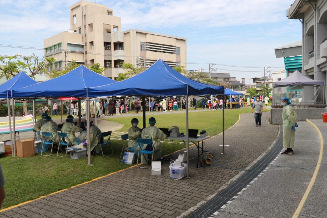 臺中慈濟醫院支援東勢篩檢 臨危受命保護鄉親