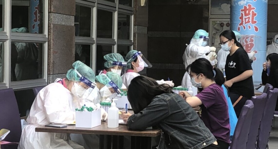 高科大燕巢校區宿舍昨晚獲報一名學生確診 今全校區改線上授課,全面進行PCR採檢
