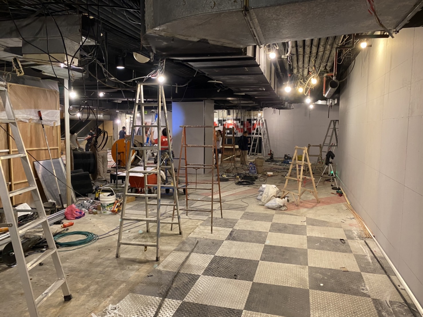 施工未申報 新北消公告知名健身房不合格缺失