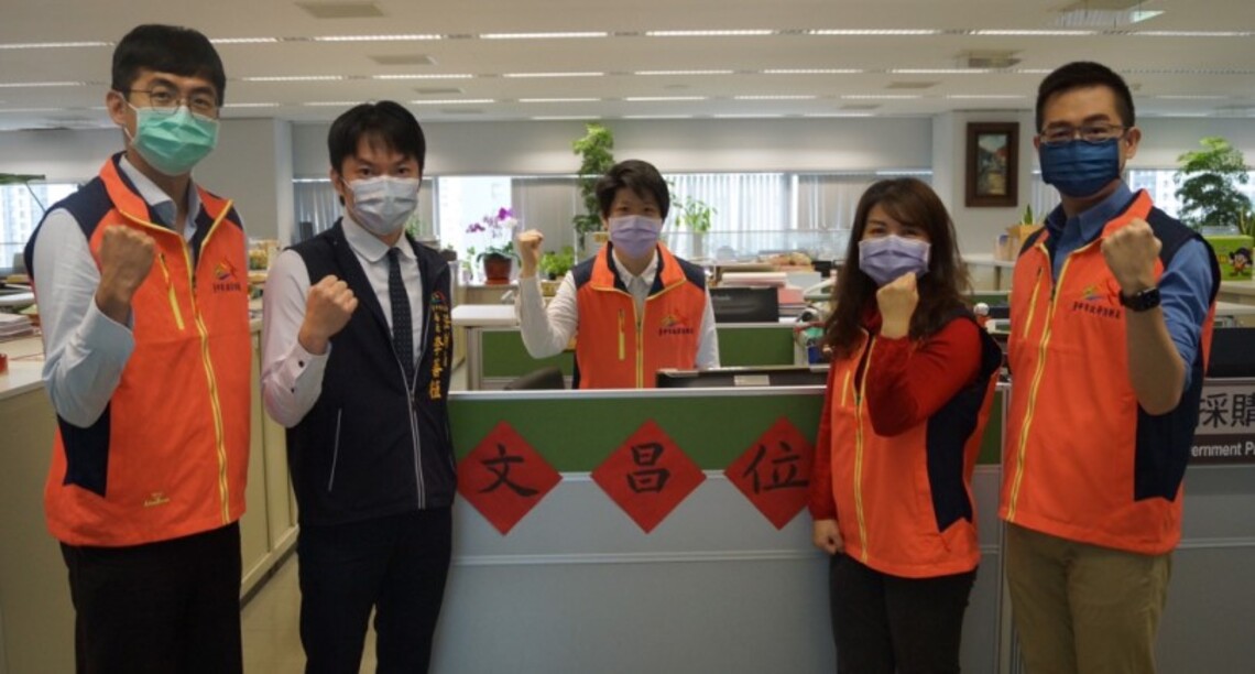 中市法制局「文昌位」再創傳奇 座位主人一舉囊括司法官、執行官、律師、法制金榜