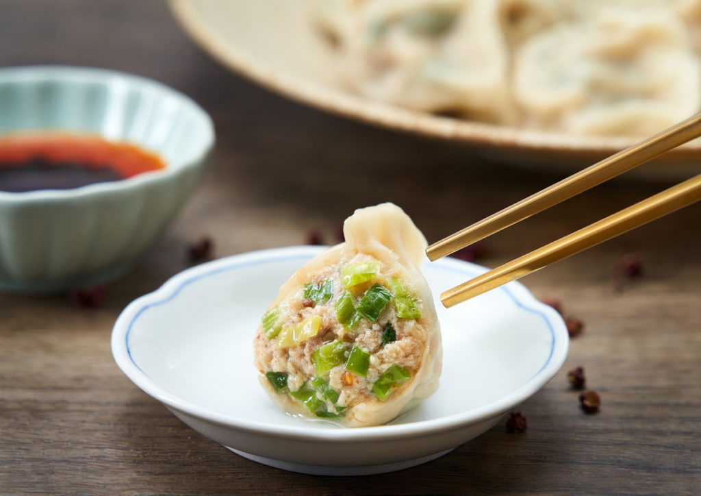 「水點心」-「椒麻香蔥鮮肉水餃」舌尖上的美味,蔥勁十足登場,原價260元,防疫解饞快閃優惠,加購價只要200元!(圖片提供:水點心)