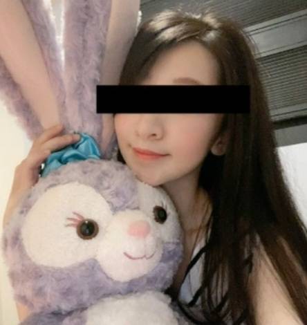 圖片說明:受害者誤信係透過第三方網路賣家購物後贈送定情之物,實際上購物款項均匯入詐欺集團帳戶。(記者徐煜勝翻攝)