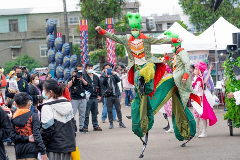 以異域文化魅力打響桃園特色活動 「龍岡米干節」水花火舞慶典祈福