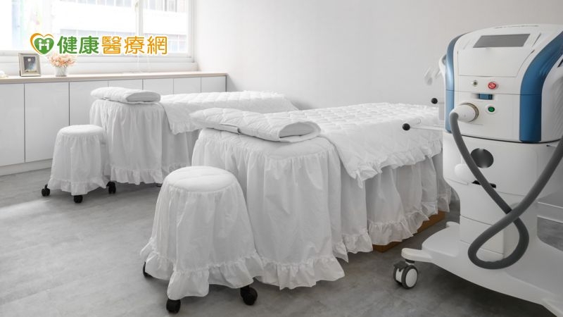 極簡生活從保養開始 透過「以光養膚」解決肌膚小狀況