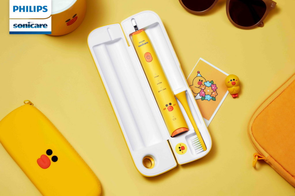 「Sonicare I LINE Friends聯名輕巧軟毛音波電動牙刷莎莉成人款」附有專屬旅行收納盒,超萌外型設計讓人看第一眼就愛不