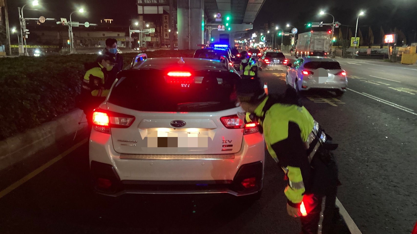 圖片說明:林口分局連續三天強力取締泰山、林口兩地噪音車。(記者趙靜姸翻攝)