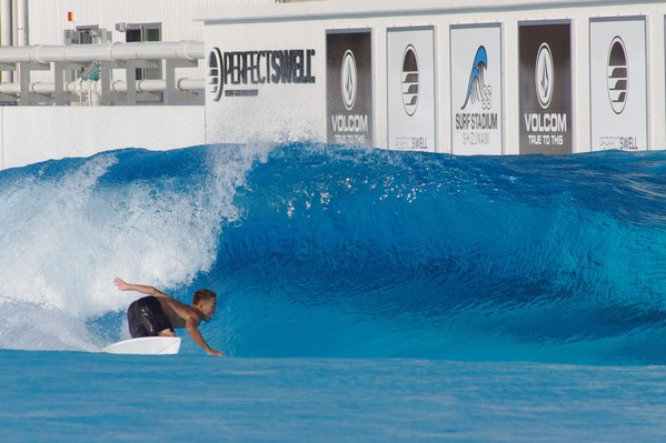 American Wave Machines 宣佈授權合作夥伴 PerfectSwell® Japan