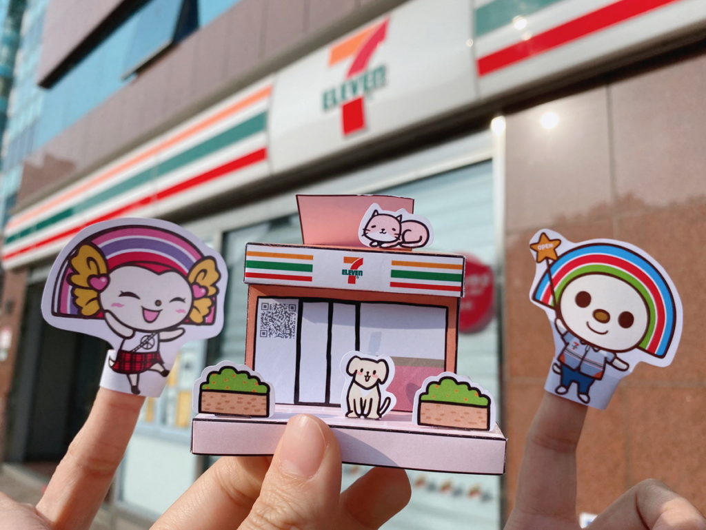 除了永續DIY繪本外，更有立體卡片、卡牌等桌遊設計