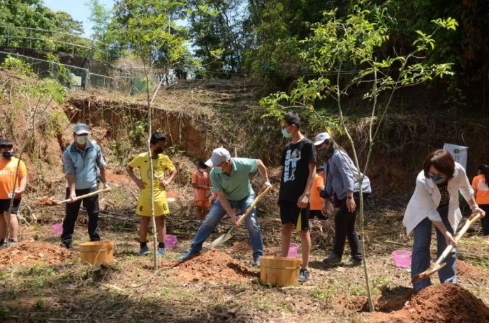 世界地球日 公私協力植樹在南投