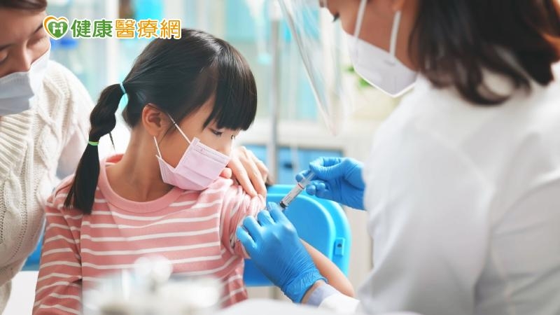 兒童該打新冠疫苗嗎?國外經驗、副作用總整理