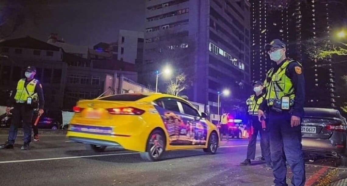 交通局呼籲民眾使用酒後代駕計程車服務 維護道路行車安全!