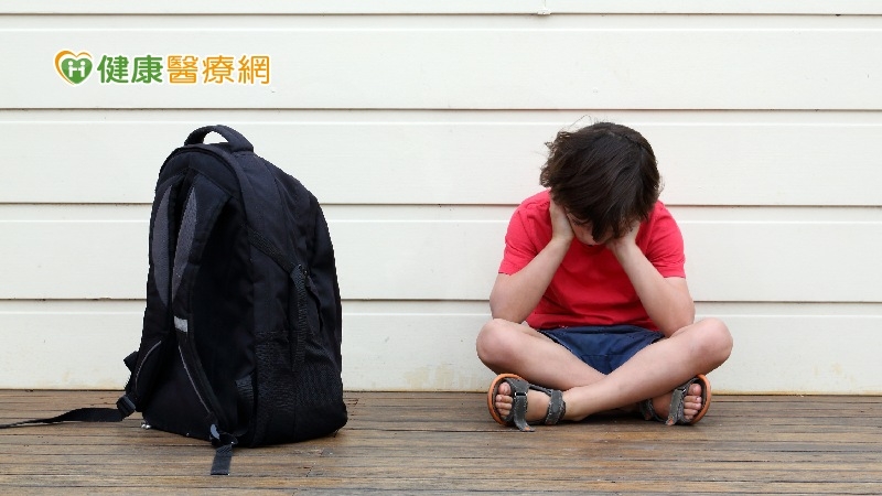 孩子被霸凌!研究證實「1方式」 助減悲傷、降自殺風險