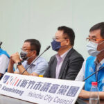 ▲新竹議會黨團記者會現場,(右二)為新竹市長參選人林耕仁。(圖/新竹議會提供)