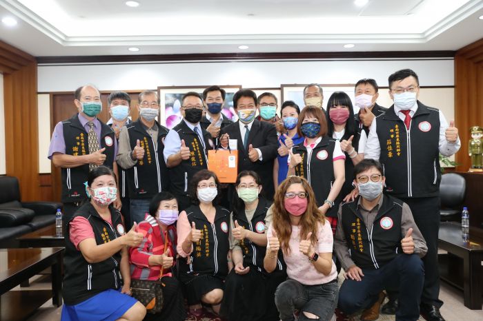 郭信良議長接見臺南市屏東縣同鄉會感謝逗陣來打拼