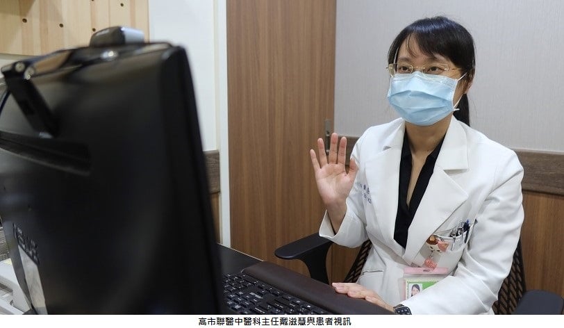 可能是 1 人和站立的圖像