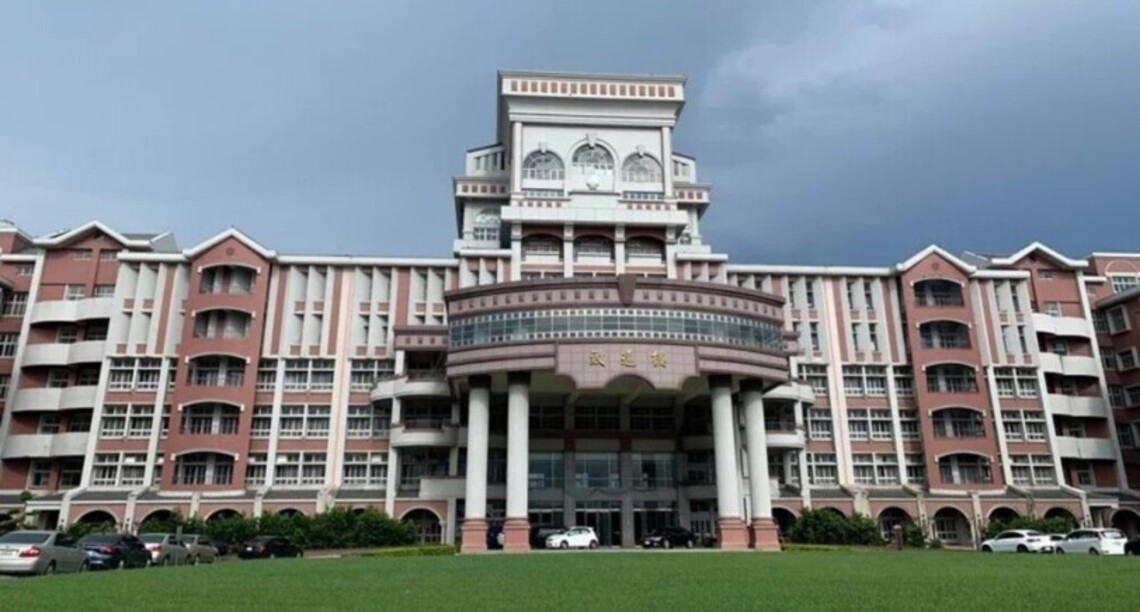台南台首大研議停招