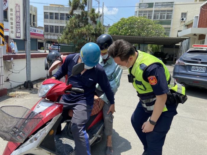 老翁騎乘機車迷途河床地 警獲報協助通知家人