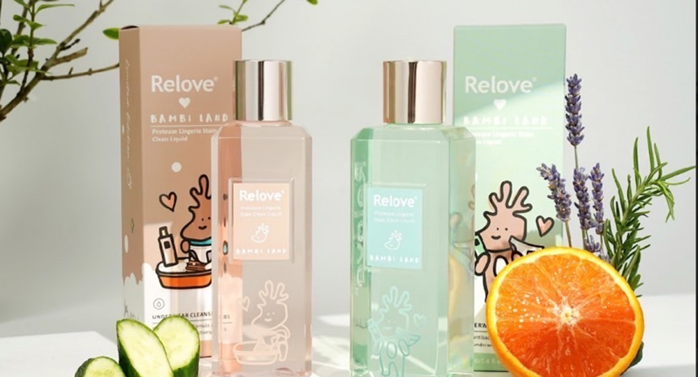 ▲Relove攜手「斑比山丘」跨界聯名,推出「伯爵不吃小黃瓜 - 森林清茶香」與「橘子樹上曬太陽 - 柑橘木質香」。(圖/Relove/提供)